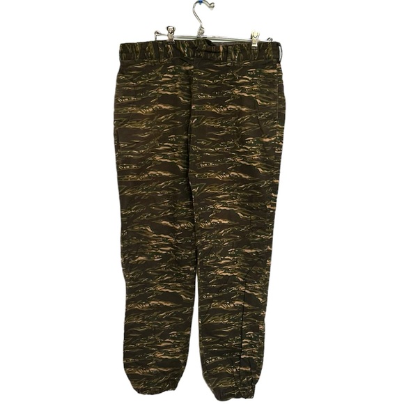unyforme Other - Unyforme Men’s Camouflage Joggers Pants | SZ 34 Camouflage